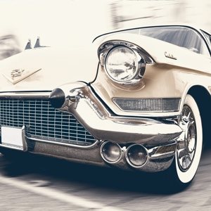 Photograph of a classic car, illustrating that you can set yourself MOT reminders and servicing reminder for your car in our email reminder app and text reminder app can